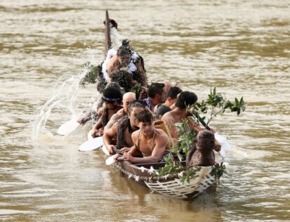 UGoyEqF2